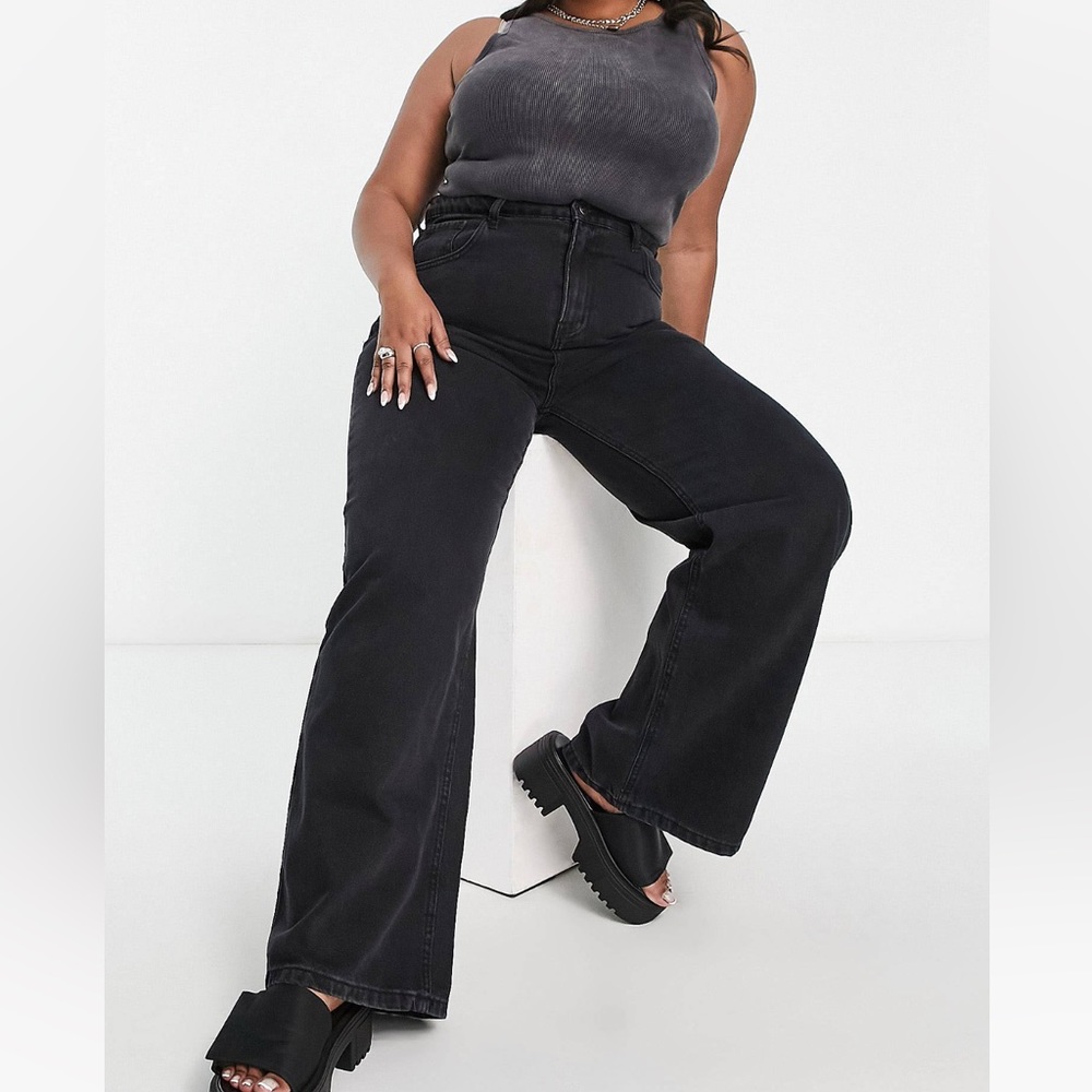 DTT Wide Leg Jeans